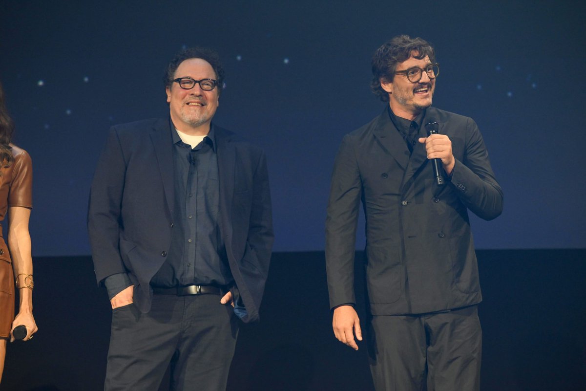pascal_network's tweet image. First look at @PedroPascal1 &amp;amp; @Jon_Favreau in #D23Expo