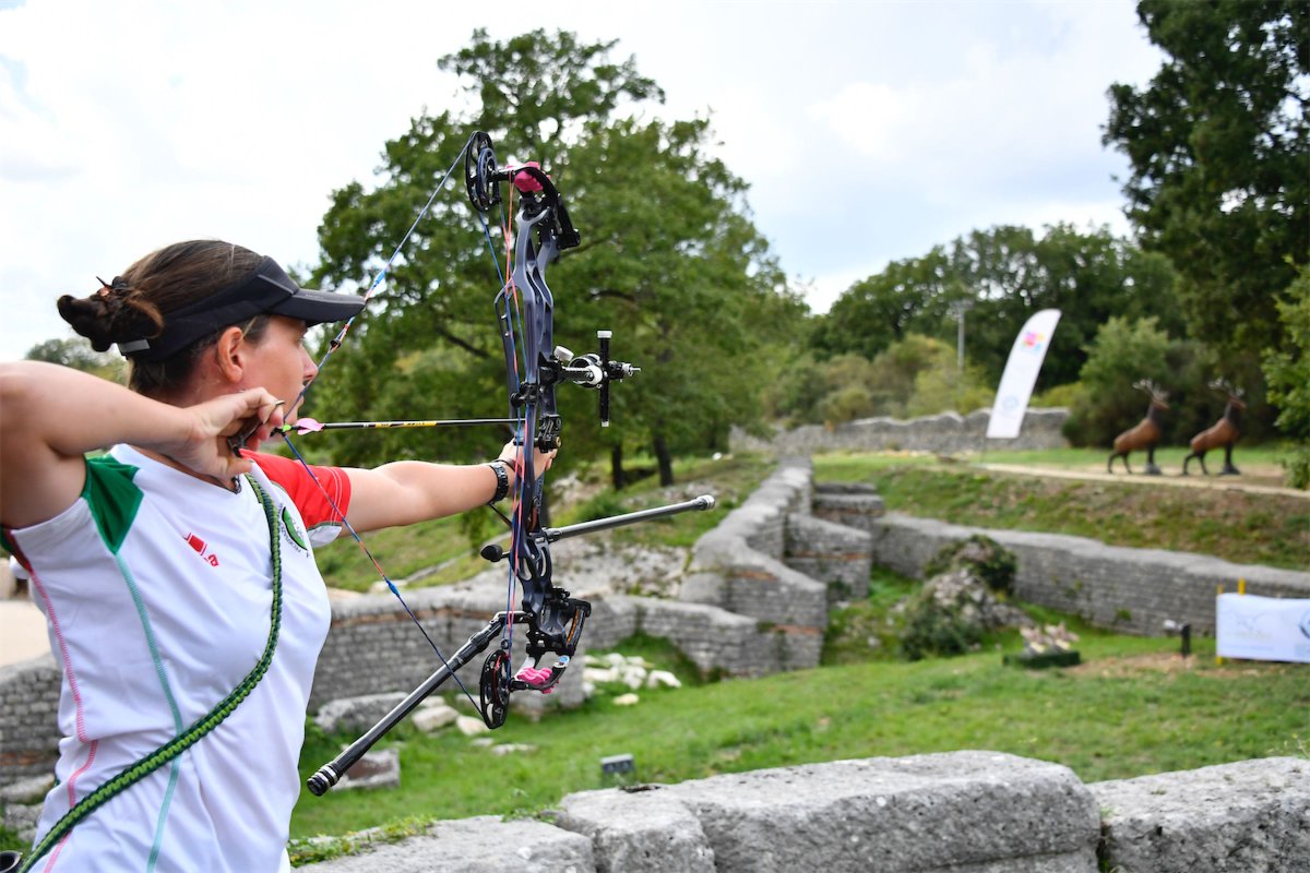 FitarcoItalia's tweet photo. L'Italia stravince il medagliere del #Mondiale3D con 6 🥇, 3 🥈 e 5 🥉, lasciandosi alle spalle l'Austria con 9 podi. Conquistano il titolo individuale Cecilia Santacroce, Cinzia Noziglia, Giuliano Faletti ed Elisa Baldo. 
Tutti i risultati nella news 👇
https://t.co/OYQQPsZpGZ https://t.co/Jnzl4NT0Mr
