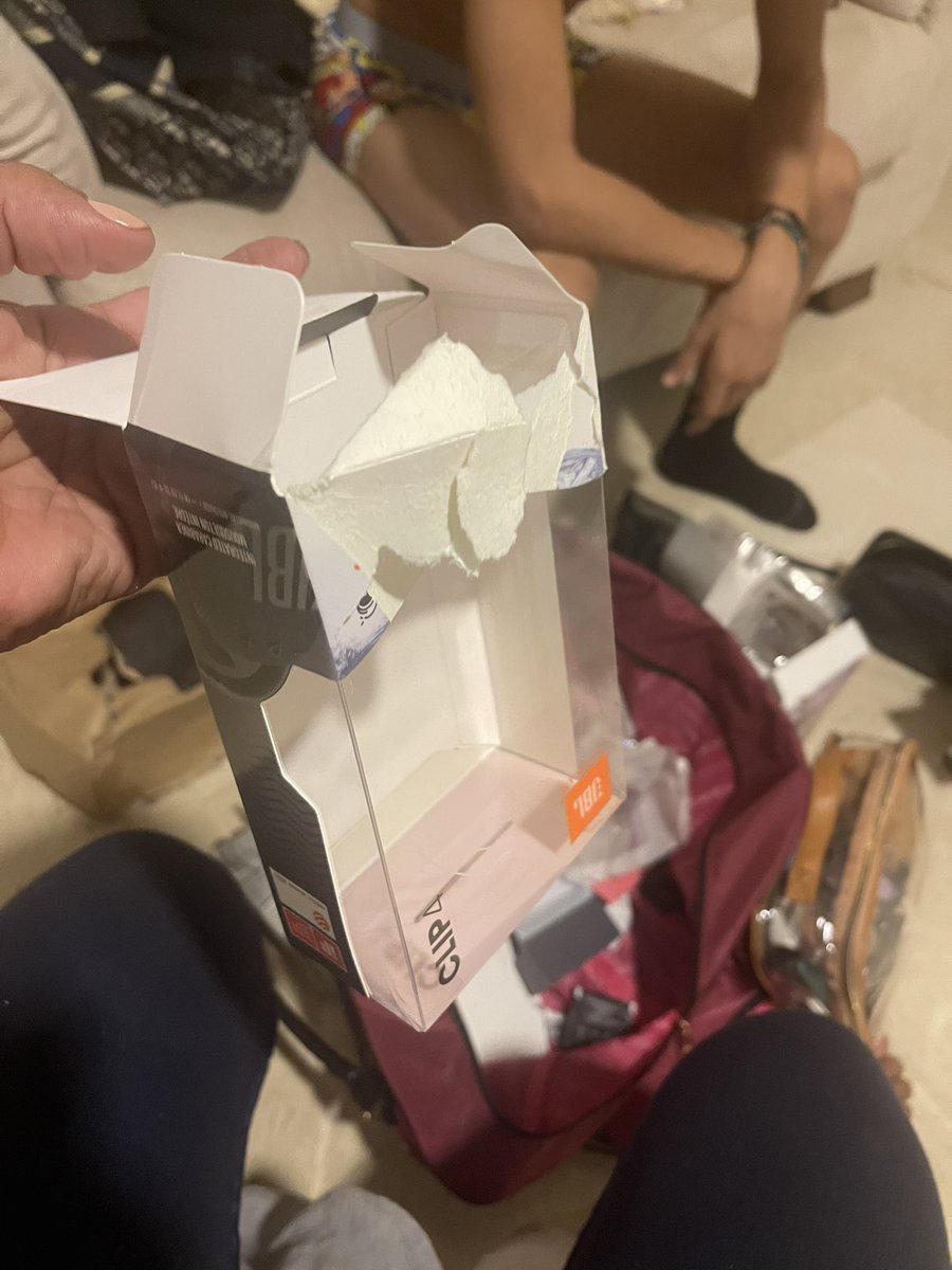 kikimelendez's tweet photo. So heartbreaking all my valuables including my engagement ring were stolen on my flight from Germany to Punta Cana @AeroPuntaCana on @eurowings @lufthansa they left my luggage behind for two days and when I received it! All ransacked with everything of value missing! https://t.co/jgNi4AI8XI