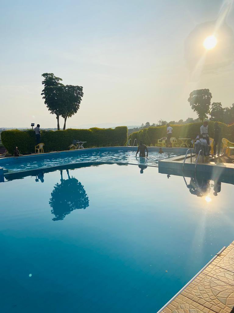 Alainmbanze's tweet photo. People who love water(Swimming pool), welcome to @GisagaraDistr 🏊🏾🙋🏽♂️We also accommodate you👍🏾#VisitGisagara #GisagaraIgendwa #ExploreGisagara https://t.co/0aMysnOD9r