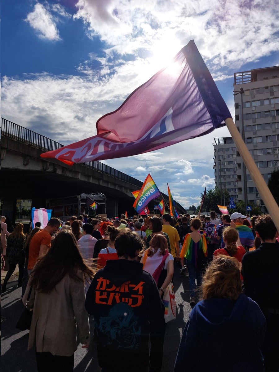 M_Jankowski__'s tweet photo. Dzisiaj w Opolu odbył się IV #MarszRówności, w tym roku pod hasłem "Można kochać bez granic".
@mlodalewica_ i @__Lewica były na nim obecne! 
Prawa osób LGBT+ nie są nam obojętne! 🏳️‍🌈🏳️‍🌈🏳️‍🌈 https://t.co/dvXtRm3Oxu
