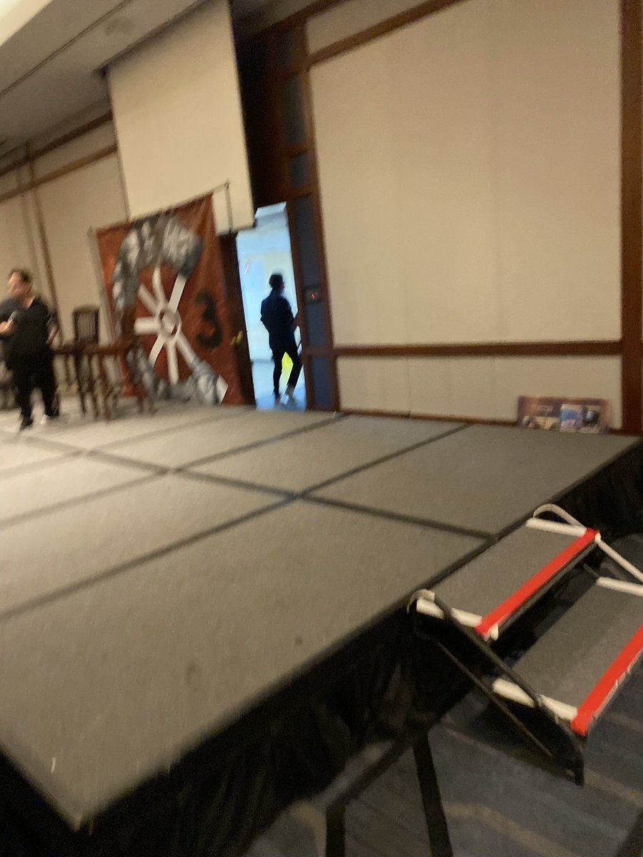subtleiamnot's tweet photo. Looking through my pics. Here is the Royal Couple of that Shitty show leaving their panel ❤️

#BobMorley
#ElizaTaylor #ElizaMorley
#Beliza
#Conageddon3 #Conag3ddon https://t.co/f8vauRMIxm
