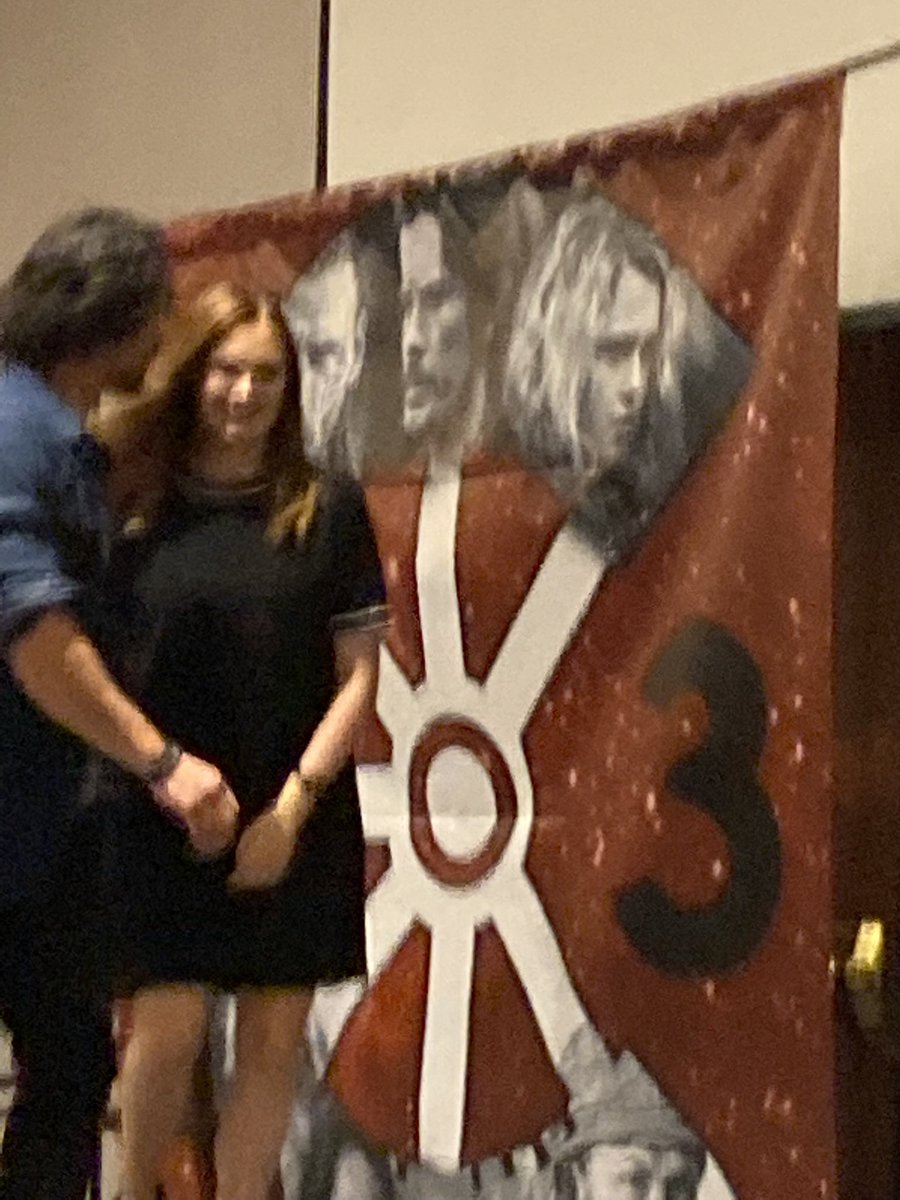 subtleiamnot's tweet photo. Looking through my pics. Here is the Royal Couple of that Shitty show leaving their panel ❤️

#BobMorley
#ElizaTaylor #ElizaMorley
#Beliza
#Conageddon3 #Conag3ddon https://t.co/f8vauRMIxm