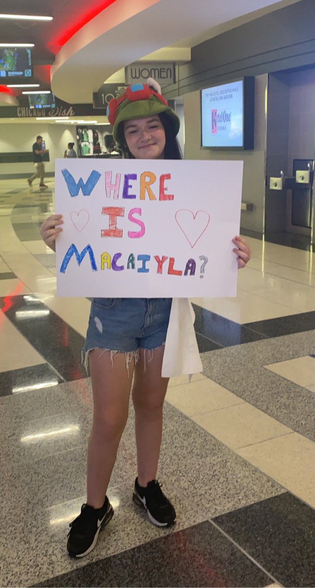 BFogz3's tweet photo. @macaiyla @loltyler1 

@xo_emru would love to meet Macaiyla ! https://t.co/aIykvBKA4b