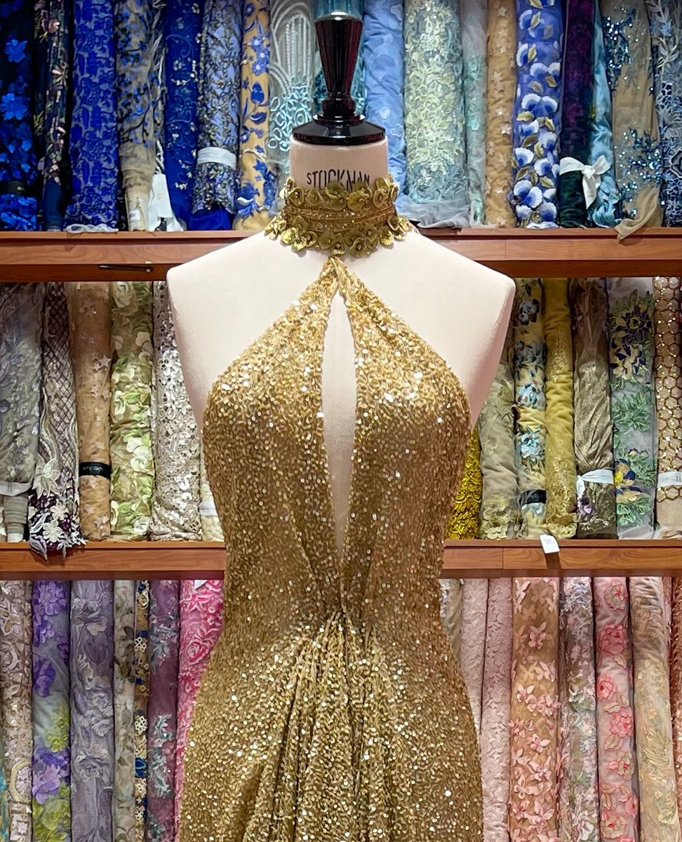 RexFabrics's tweet photo. Had to make a stop at Rex today! Grabbing everything I need for an unforgettable weekend #shopping
.
#fashion #fashionista #womensfashion #hautecouture #couture #sequins #miamifabrics #fabricsmiami #fabricstoremiami #rexfabrics https://t.co/1uFn4ZtvI1