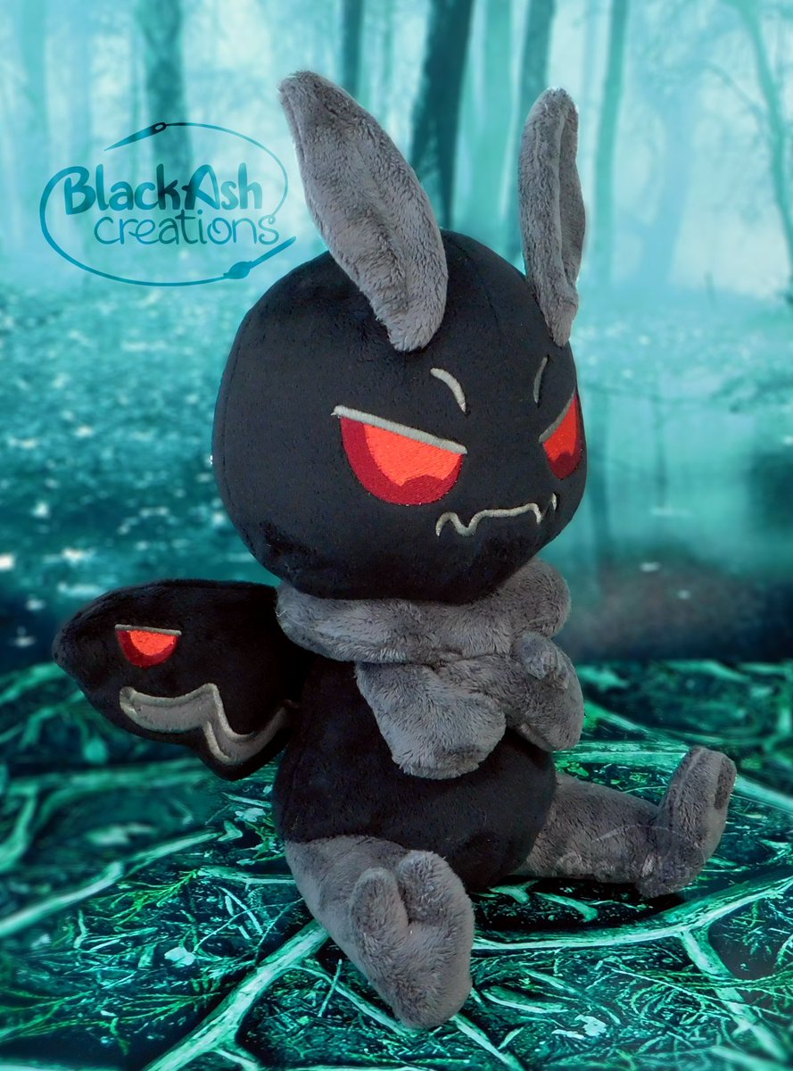 Ashinthepan's tweet photo. Making some cryptids! Had to start with the fav boy Mothman https://t.co/MjJrdJSsqp