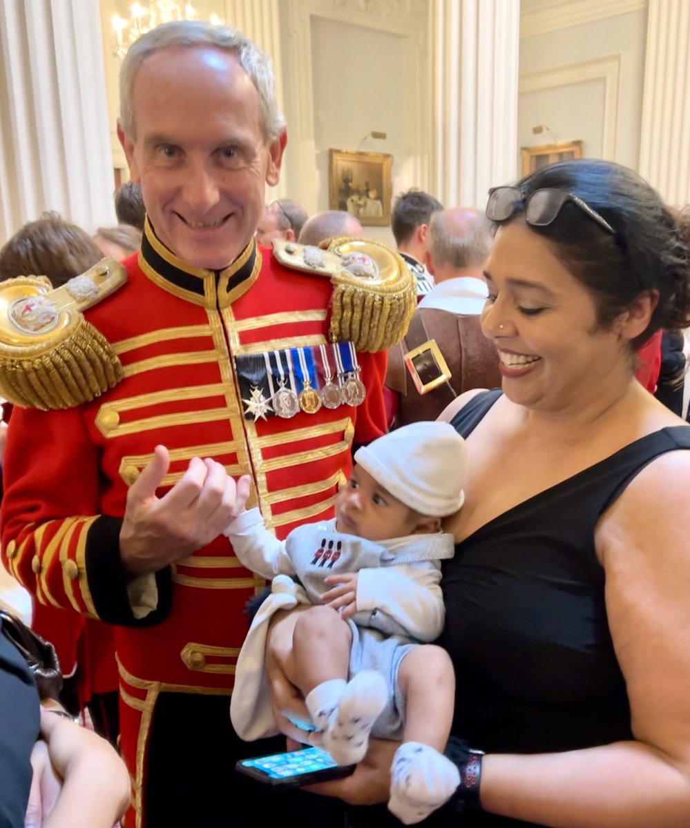 Great to see ⁦<a href="/rubysayeduk/">Ruby Sayed</a>⁩ being assisted by the City Marshall at Mansion House ⁦<a href="/cityoflondon/">City of London</a>⁩ following the Proclamation at The Royal Exchange