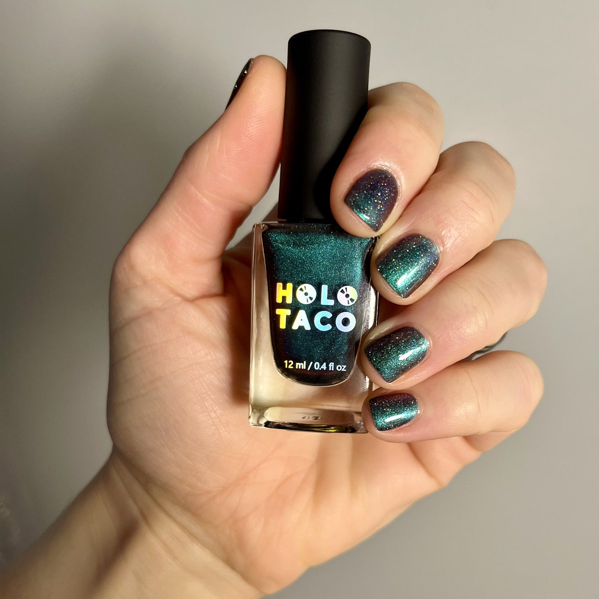 SpinLogical's tweet photo. What does a 31 year old new mom do at 6 am on her birthday? Her nails of course! 🧘🏼‍♀️💅🏻💿 @nailogical @holotaco https://t.co/WlwvNOb0WC