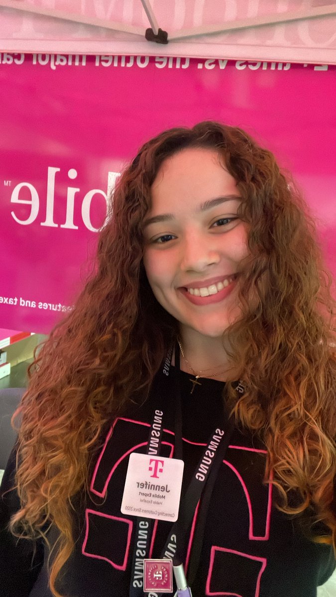 Absolutely love working/ partnering with <a href="/EQMart_/">EQ Martinez</a> &amp; <a href="/EvGlantz_/">Western FL Truck Associate Manager - Evelyn</a> !! Helping our customers get connected on the road at the Tampa Bay Auto Show! <a href="/TMobile/">T-Mobile</a> #sograteful @TampaBeastDM <a href="/geraldf92323786/">Gerald Frederick</a> @uCPatelMagenta