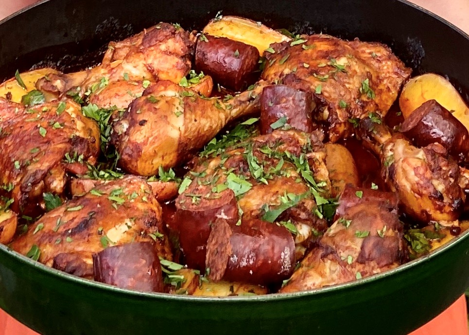 BCWine's tweet photo. Yida's Portuguese Chicken Recipe. Pair with these BC wines! Recipe and pairings by Award-Winning Cookbook Author, @JenniferSchell8. https://t.co/EvikjEVWdp #SwirlBC #BCChicken #BCWine @BCChickenSquad https://t.co/dXu3YLa0RY