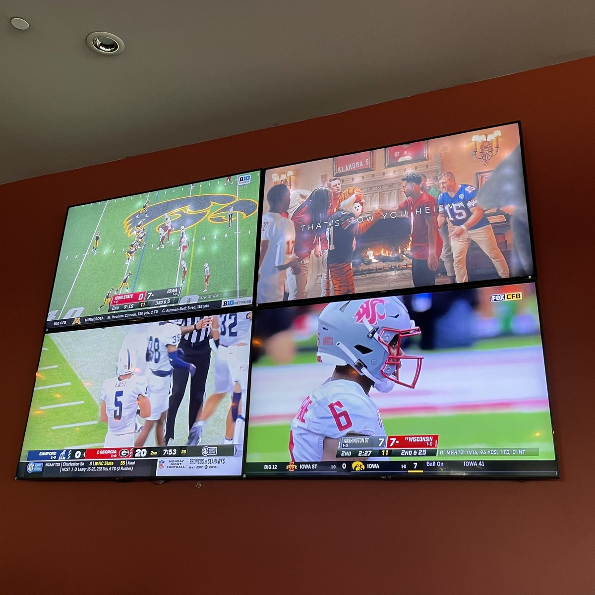 btstocktrading's tweet image. Go Hawks 🦅 #fuckstate