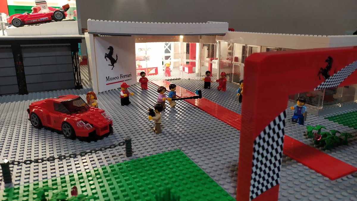 JvJean1971's tweet photo. Complimenti ai ragazzi di #piacenzabricks ☺️ per l'esposizione e la moc di @Ferrari di #LEGO a #caorso https://t.co/zKMugRV08y