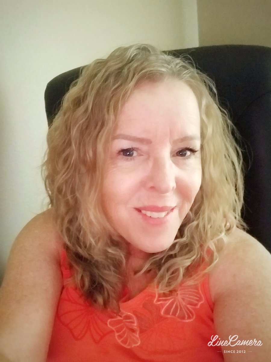 HMR712's tweet photo. Thanks Jessica for the curls!
Click the link for your discount. 

(Now offering $20 off any service over $100) https://t.co/dZkuYxlYQ9 https://t.co/NmA5ya5Prm