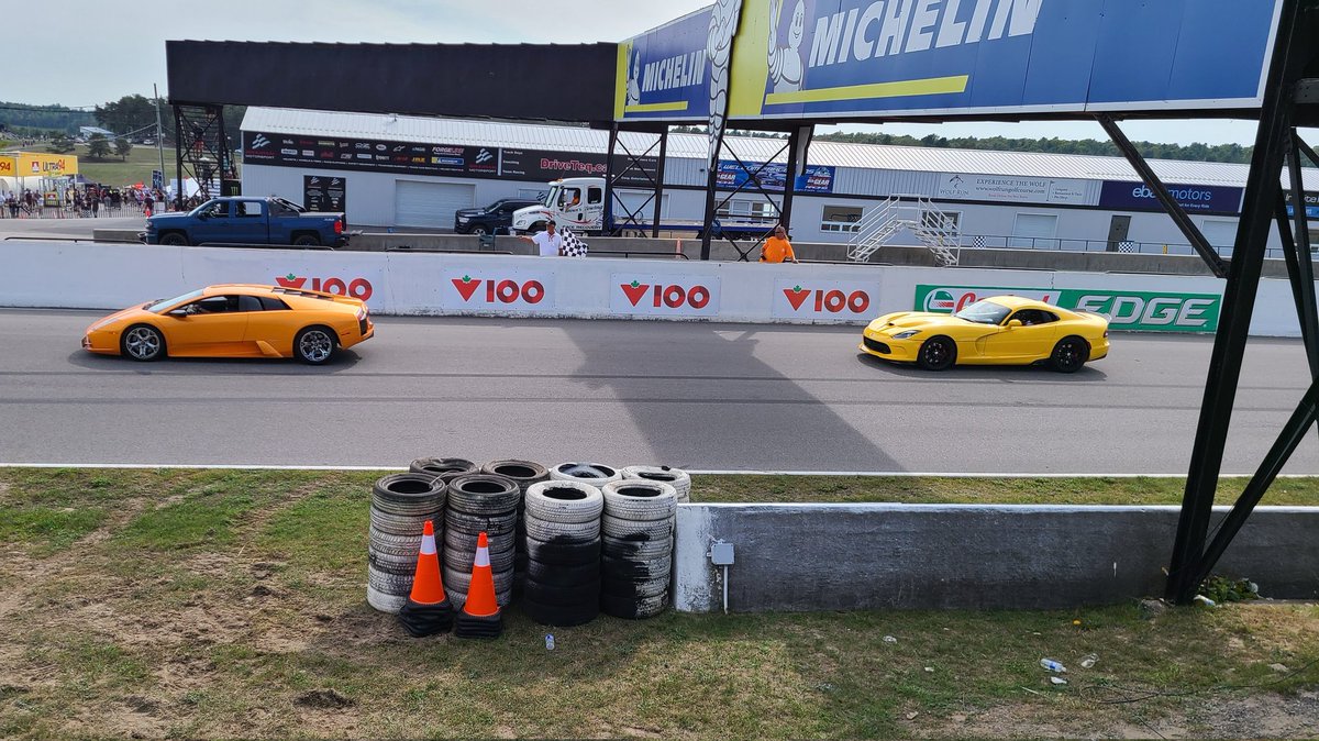 Lazarus's tweet photo. Fast cars, fast laps, and an all-around great time at the track! ππ
@ChevroletCanada @CTMPOfficial | #DriveFestival #PerformanceForAll #ChevroletCanada #BleedPink https://t.co/FnVZynDc0K