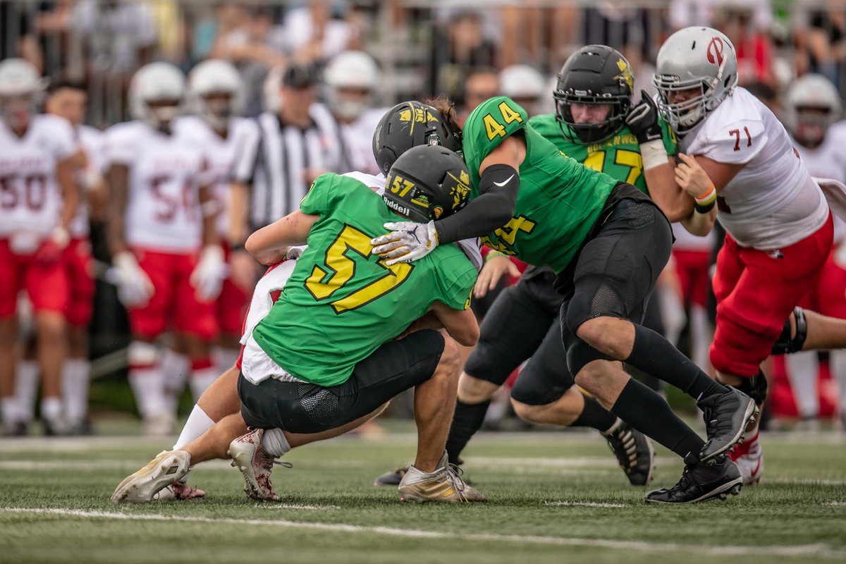 Happy to see two Chargers turned Rustlers on the field at the next level. Austin Grbic (#57) with the sack and Hudson Letterman (#47) near the action. The Page brothers energy lives on 🕊 #Proudtobeacharger @JPWestMedia