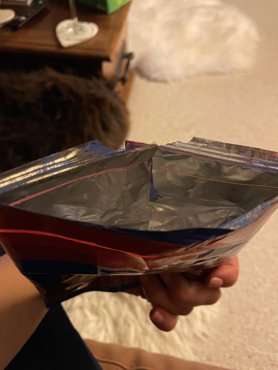 LouisaMaun's tweet photo. @Tesco I’ve just opened a packet of Tesco cheese and onion Tesco crisps and they are a little soft. Looking at the packaging, it doesn’t look quite right?? https://t.co/YfVK00IbEE