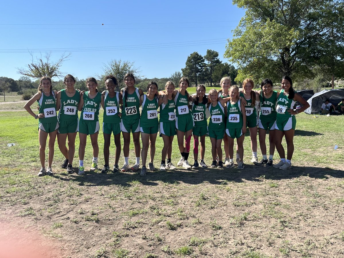 KelseyFillmon's tweet photo. A big day for Eldo XC! Varsity Boys, 7th Grade Girls, 7th Grade Boys, and 8th Grade Boys WON at Ozona today! Lots of medals and happy faces! #EldoXC #FAM #FAMILY #RememberYourWhy https://t.co/d2R91SJga5