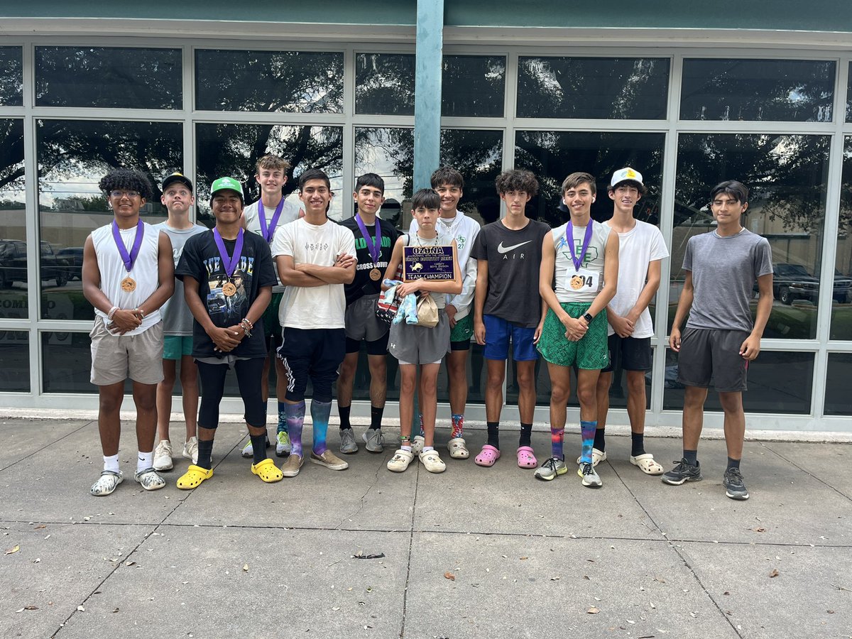 KelseyFillmon's tweet photo. A big day for Eldo XC! Varsity Boys, 7th Grade Girls, 7th Grade Boys, and 8th Grade Boys WON at Ozona today! Lots of medals and happy faces! #EldoXC #FAM #FAMILY #RememberYourWhy https://t.co/d2R91SJga5