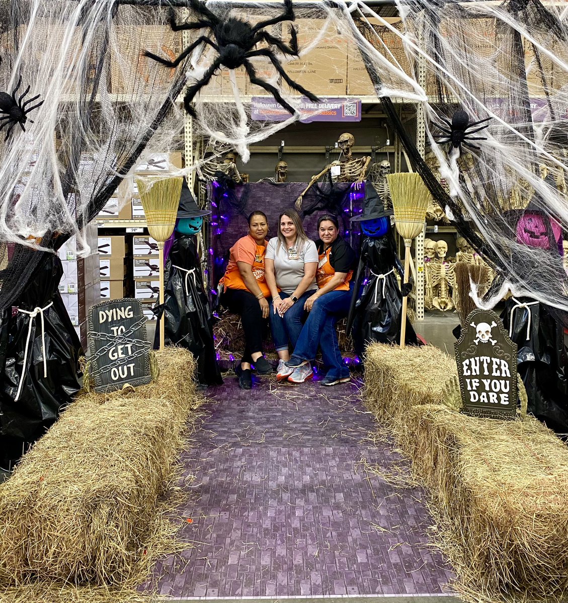 Rhonda Met_6984 tweet media