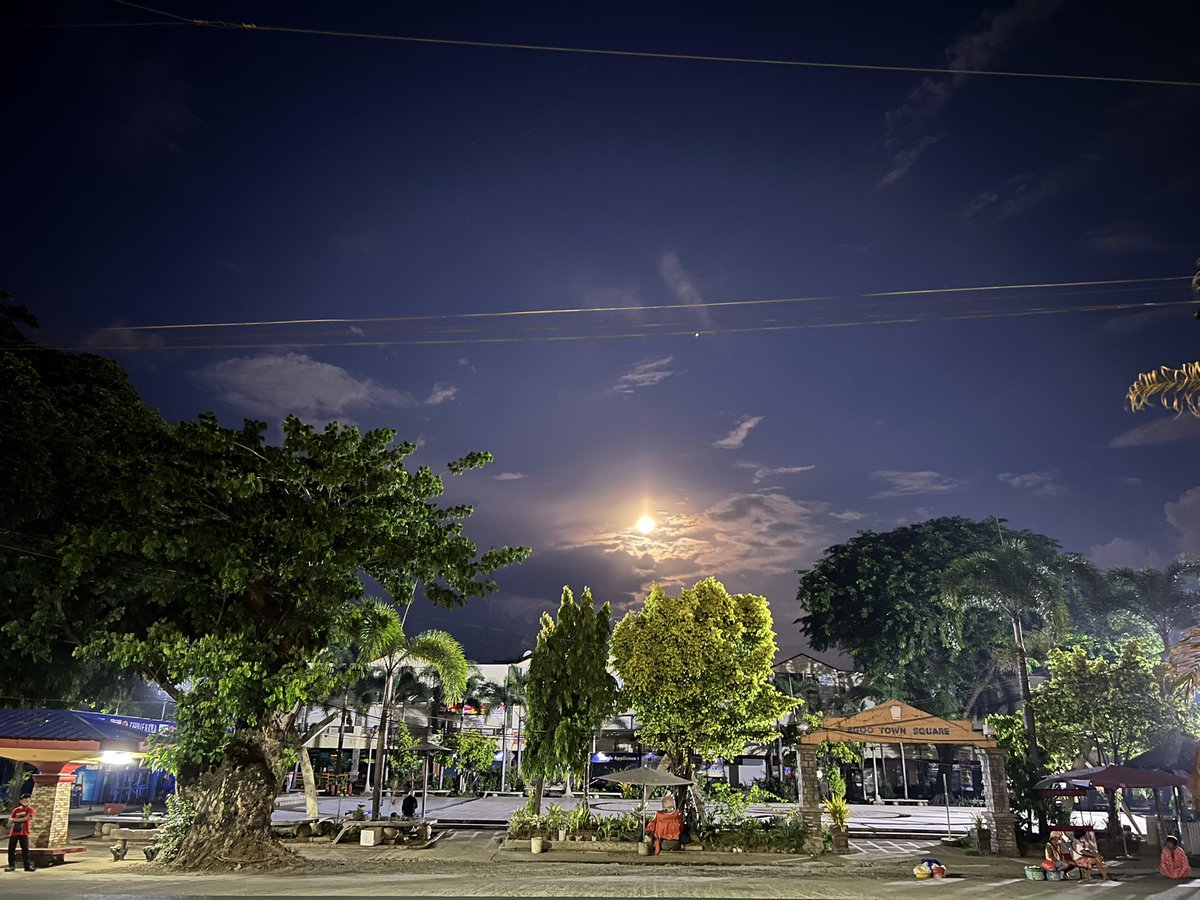 AntiHerox96's tweet photo. It’s 5AM ,the moon is still up and it’s Time to go home .
out from work.
Sb Pag gising ko later my mgDM man lang pra lambingin ako.
#graveyard #goodmornight #goodmorning #goodnight #ALTER #semialter #alterelyu #alterlaunion #alterbaguio #alterpangasinan https://t.co/lwvfHnWfes