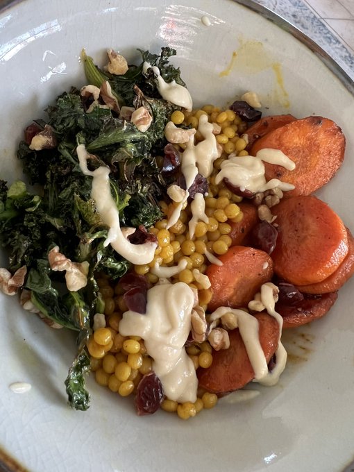 Lazy Saturday chatting in the DM https://t.co/a6gmjKimqX  &hellip; food is my love language&hellip; Definitely is a