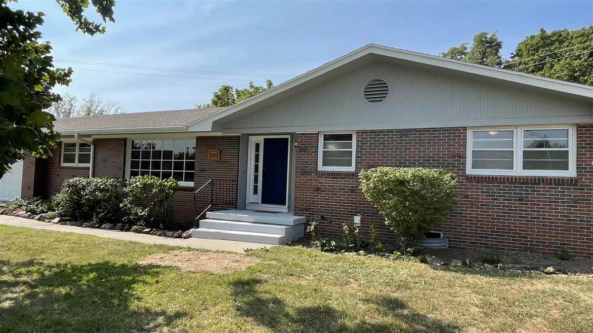 ButlerNate's tweet image. I have a new #listing in #JunctionCity #KS  tour.corelistingmachine.com/home/AAMBJ3