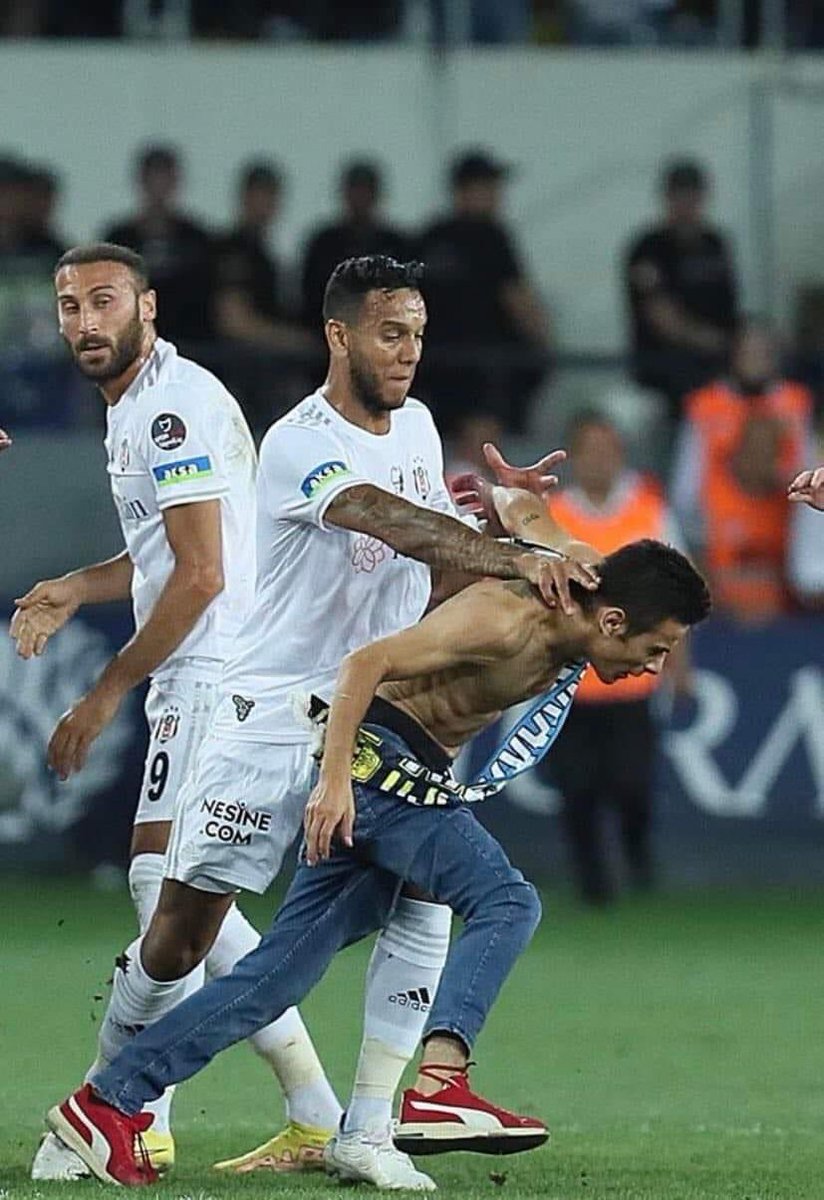 Hepinizi üst üste koyup ŞAMPİYON BEŞİKTAŞ YAZACAĞIZ !!! #Joseficinadalet <a href="/TFF_Org/">TFF</a> #adalet #AdaletsizTFFistifa