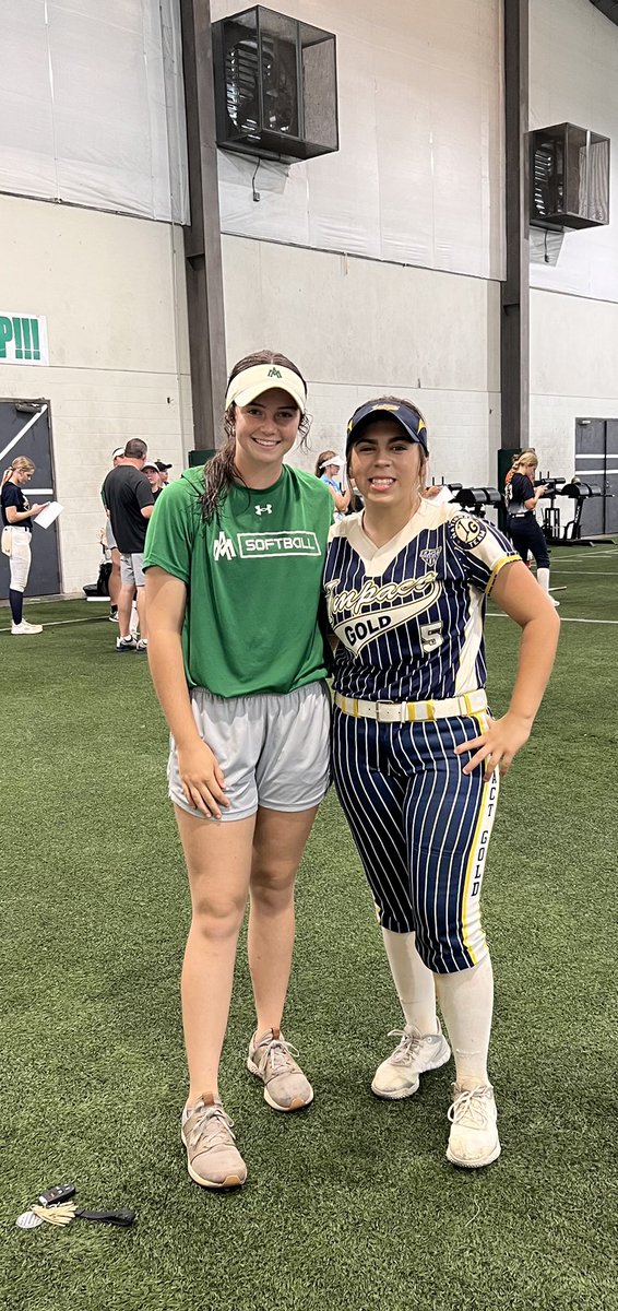 alexisboswell_5's tweet photo. Had a great time representing IG with @KOlthouse at the University of Arkansas Monticello camp today. Thank you @Coach_Lem_UAM and @k9rhine for the great camp, and awesome feedback! #IGNR @IGNR_18u @coachbri15 https://t.co/hW47KLNChw