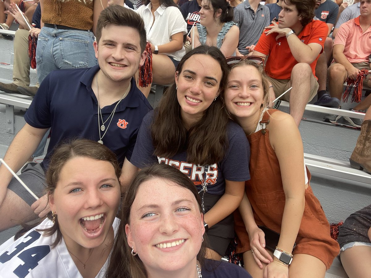 rio6579's tweet photo. #WarEagle https://t.co/K62jDk0sZj