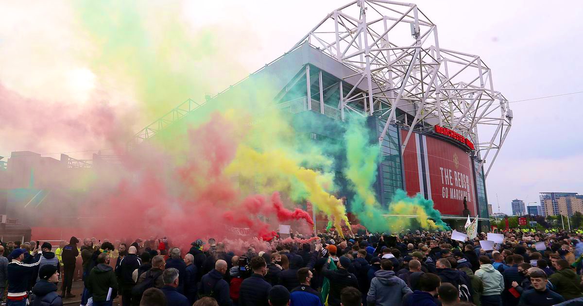 UtdRealism's tweet photo. Today is Saturday 10th September 2022 and WE WANT #GlazersOut https://t.co/1yyRFOiPTW