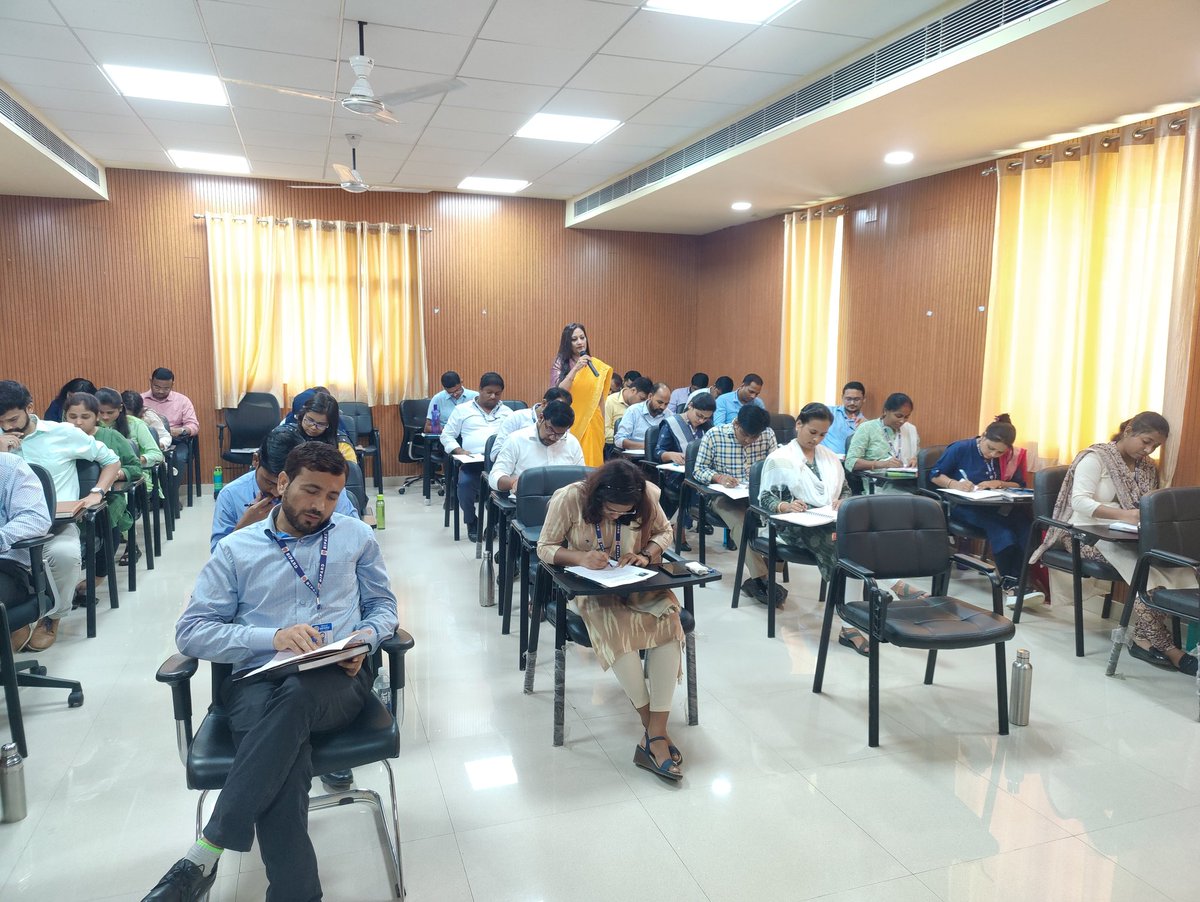 minati25's tweet photo. My training session with 55 newly appointed Rural Development Officers, govt of Bihar. https://t.co/Yf4klgk2nC