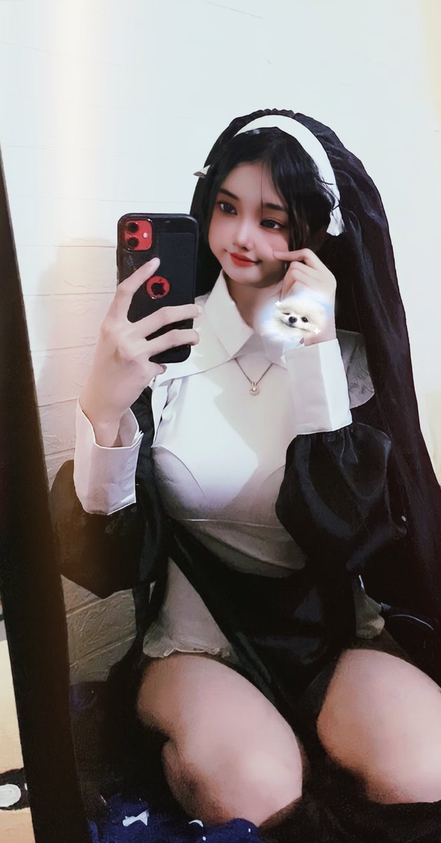 nenglalaa__'s tweet photo. dibuang sayang,btw ini cuma cospley sisters https://t.co/1HbfZJn2DV
