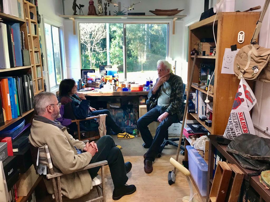 AGirlReporter's tweet photo. Yesterday friends and comrades of #TimPage joined his devoted partner Marianne Harris to say farewell. Wish we could have been there but so grateful - more than I realised - that Mau took this pic during that bittersweet, final audience with His Pagesty. Safe journey, old friend https://t.co/KyqaMtFHMS