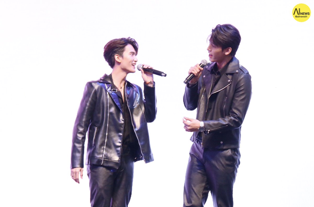 AllNews_th's tweet photo. [CLIP] “จา-เฟริสท์” เผย มีเรียนภาษาเตรียมตัวไปแฟนมีต อยากสื่อสารกับแฟนๆได้ อัพเดตซีรีส์ อ้อนแฟนๆติด # แฟนมีตในไทย

สัมภาษณ์ #จาเฟริสท์ คลิปเต็ม
▶️ https://t.co/lRfXkhL8l3

#jafirst 
#JaFirstxPraewcharity 
#PraewCharity2022 https://t.co/Q23tCmfWDX
