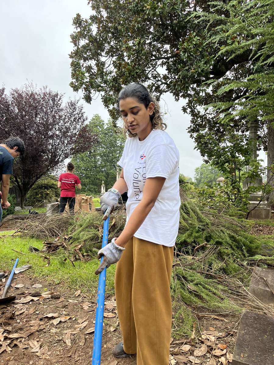 JMTBuzz's tweet photo. The My Environment Georgia #BofAVolunteers team were back volunteering @OaklandCemetery on their 2nd Saturday gardening. Teams landscaped around the bell tower, which is under renovation. We helped remove a hedge of a dozen large Rosemary bushes. https://t.co/mj0h9MqTCY
