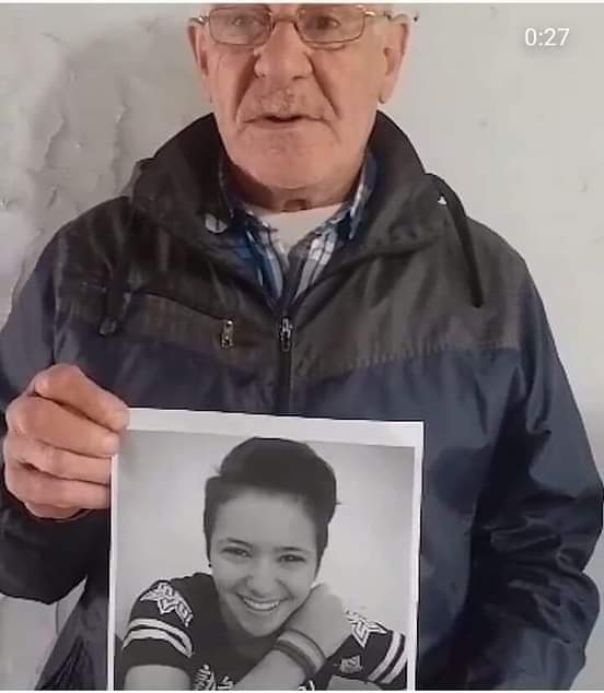desaparecidaorg's tweet photo. "Todo lo que hicieron lo hicieron mal. Si a Tehuel le quitaron la vida y está enterrado en algún lugar de Alejandro Korn le pasaron por arriba sin darse cuenta, porque en los rastrillajes iban jugando, hablando con el celular” Andrés, papá de Tehuel😢😞 https://t.co/SVgm9zI3ri