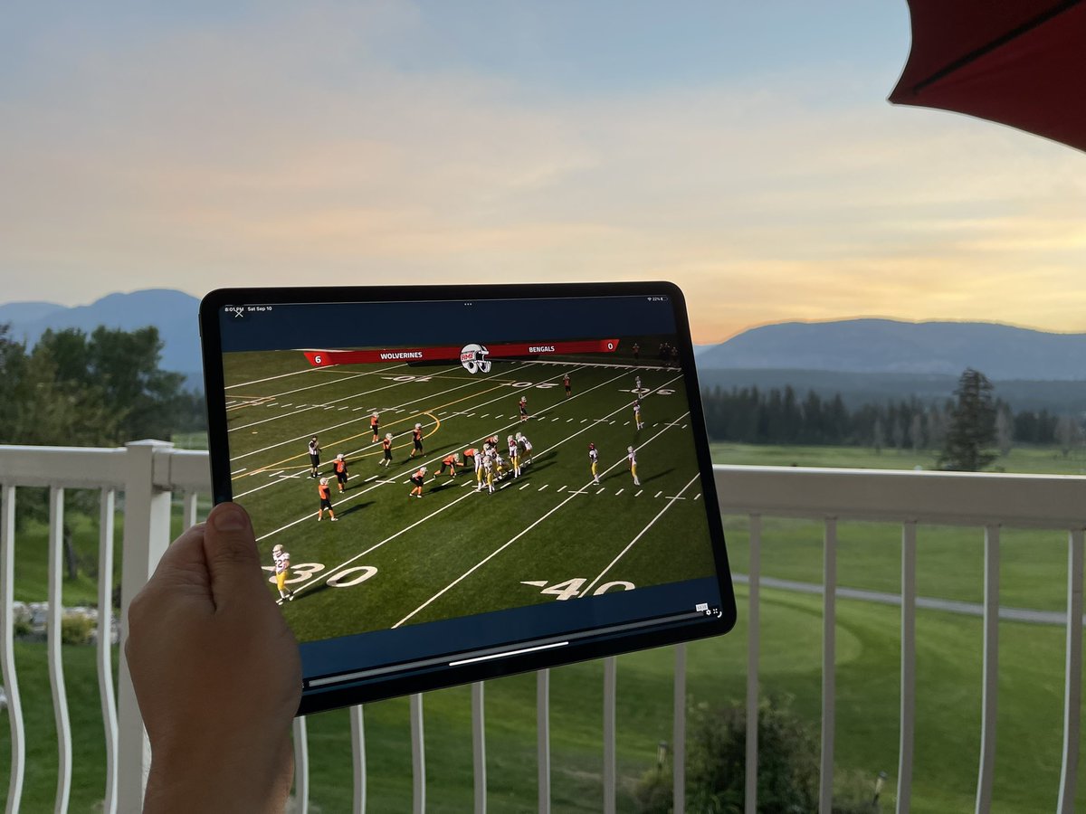 Taking a vacay from rhe bar after a busy labour day but still checking out @rmf_regina action! #droptheduece