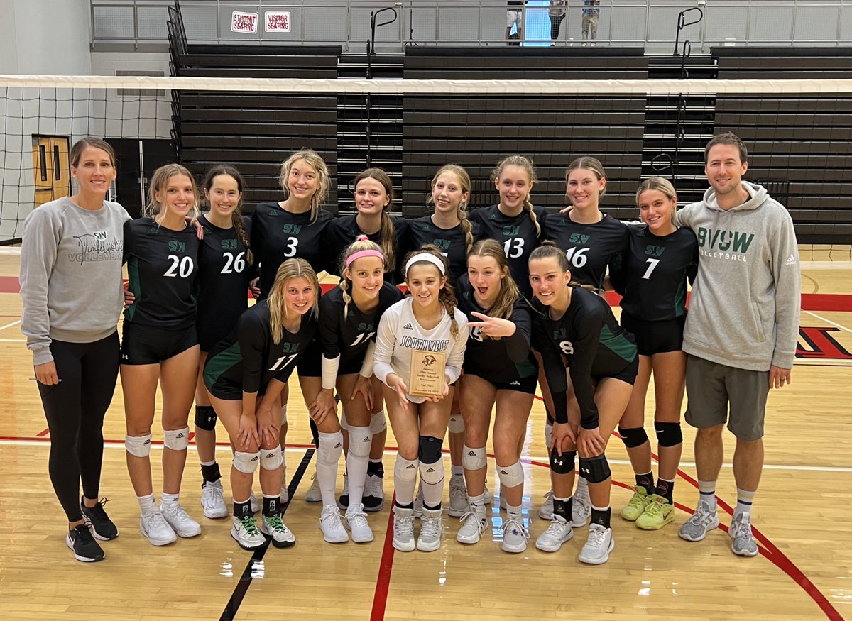 AllySchmidtVB's tweet photo. @bvsw_volleyball making some noise and bringing home some hardware @ @LansingHS469 invitational… awesome job @KayleeTingey @HadleyPorter_ @reesebatesvb and my team… #ElevateThePack https://t.co/tsspHnGEQv