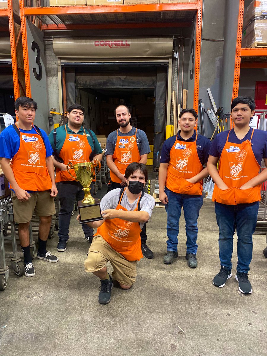 Cxm_BrianM's tweet photo. 🎊Congratulations🎉 to your 2022 GOLD CUP 🏆 CHAMPIONS Store:0609 D38/93 AMAZING WORK! Making it possible to get merchandise into customers hands. Thank you team for all that you do. It takes everyone to be able to provide the BEST CUSTOMER EXPERIENCE. @homedepotd174 @likevike https://t.co/VqMX4kwT7O