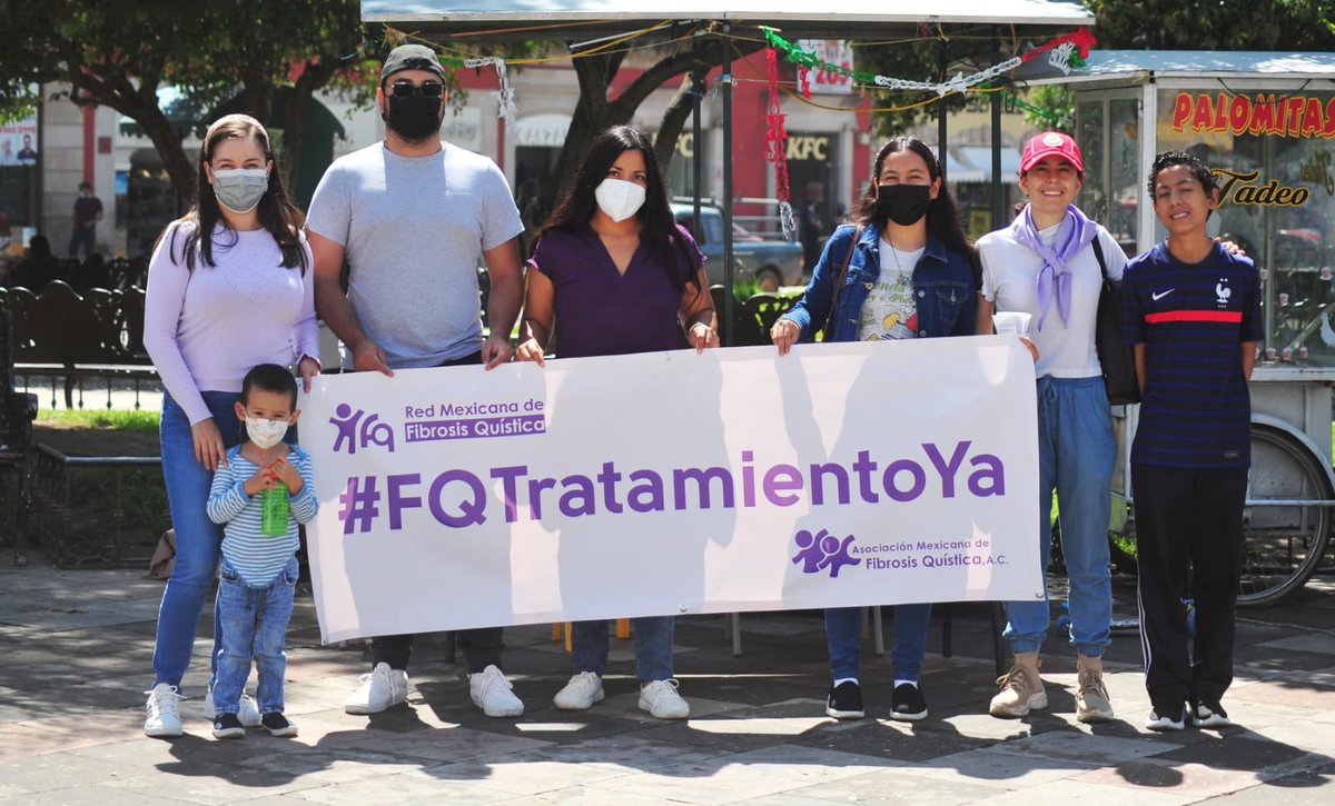 FibrosisQDgo's tweet photo. Informando al público en general acerca de la enfermedad, exigiendo el derecho a la salud en Durango #FQTratamientoYa 
#trikaftaya https://t.co/aXtJaYGES6