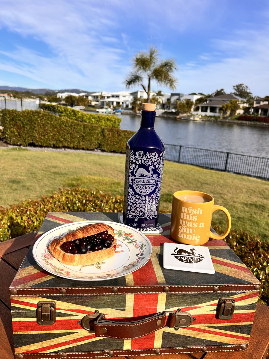 DebPritchardGC's tweet photo. Itโs breakfast time down under ๐๐ฆ๐บโฆ.so maybe late afternoon drinks at sunset to say cheers to a wonderful woman #QueenElizabethll
@RoyalFamily whom we will all miss tremendously
@ForestGin it was the Queens ๐ธ๐ผ๐favourite โteaโ after all https://t.co/HIFMvoAkkn