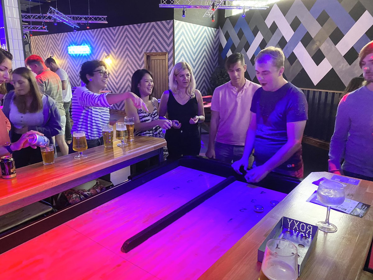 BristolHornets's tweet image. What a cracking bunch of people to spend an evening with at our pre-season social ! #shuffleboard #icefreecurling @BurgerTheory Re-match required 😜 @swkakorf @swsportsnews