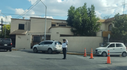 MovilidadSN's tweet photo. #DanielCarrillo @MovilidadSN Trabajando en Beneficio de la Vialidad. Se Implementa Dispositivo en los Alrededores de la Cd Universitaria con Motivos de Eventos Deportivos 👮🏻‍👮🏼🚔
 
⚠️Maneje con Precaución
⚠️Atienda las Indicaciones de las Autoridades en el 
            Lugar https://t.co/DjGE2PGPXL