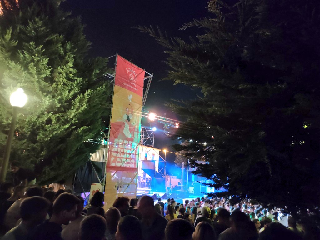 jfraladevesa's tweet photo. Lorca en fiestas patronales.
#FeriaChica #Septiembre https://t.co/2XMqnvNFgm