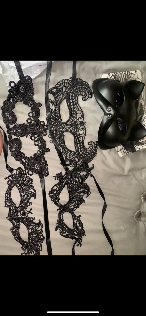 DaliahBites's tweet photo. New mask, new lingerie, and new fishnets came 🥵😉🥰🍑
.

#Content #Kinky #Slut #BDSM #CumGuzzle #Booty #BootyClub  #Kinks #Feet #Thick #Seductive #PlayTime #ForSale #Tease #Thirsty #Boobies #Cleavage #Thick #curvy #Lover #Mistress #Bondage #FillMeUp #Whore #Dirty #Fishtnets https://t.co/5gsxaIuzFa