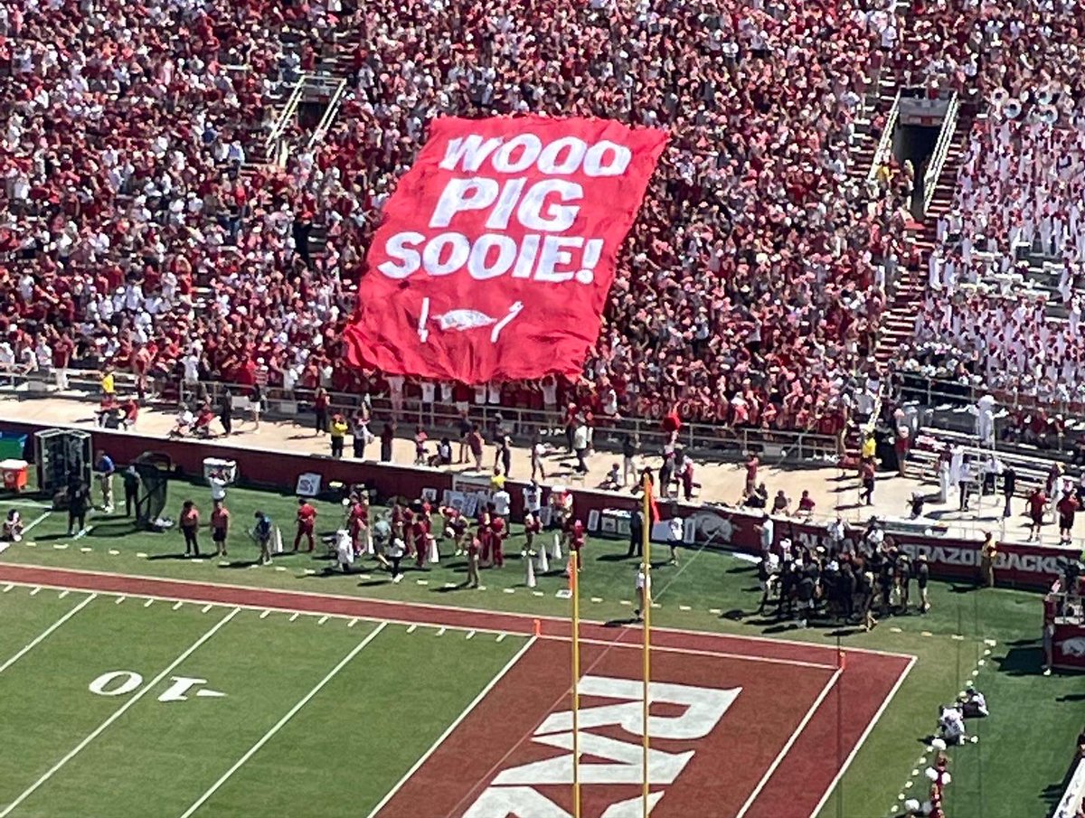 minirider's tweet photo. WPS!  Fun day at the Razorback game! https://t.co/ZXv5MONs70