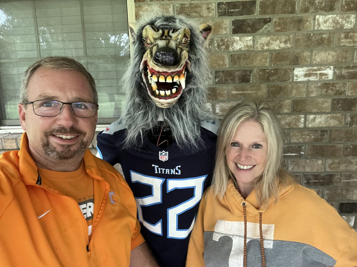 michellebatte1's tweet photo. Ramon and Will # GBO  Titan Up https://t.co/FFEWQJeoFI