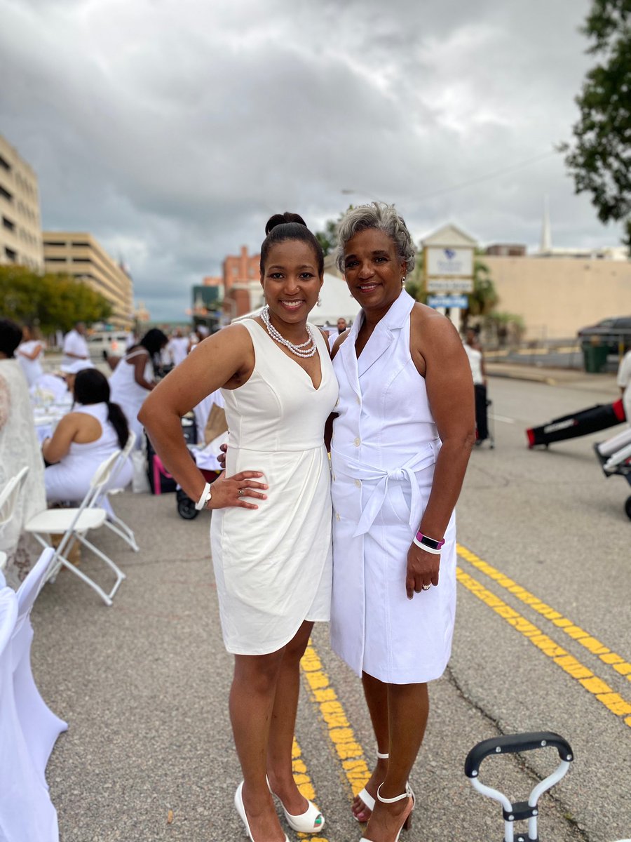 Theresa Counts-Davis tweet media