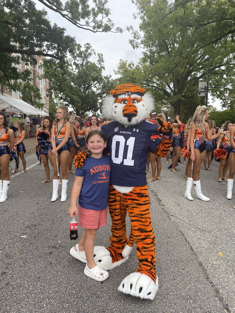 Avery’s 1st Auburn game!! #WarEagle
