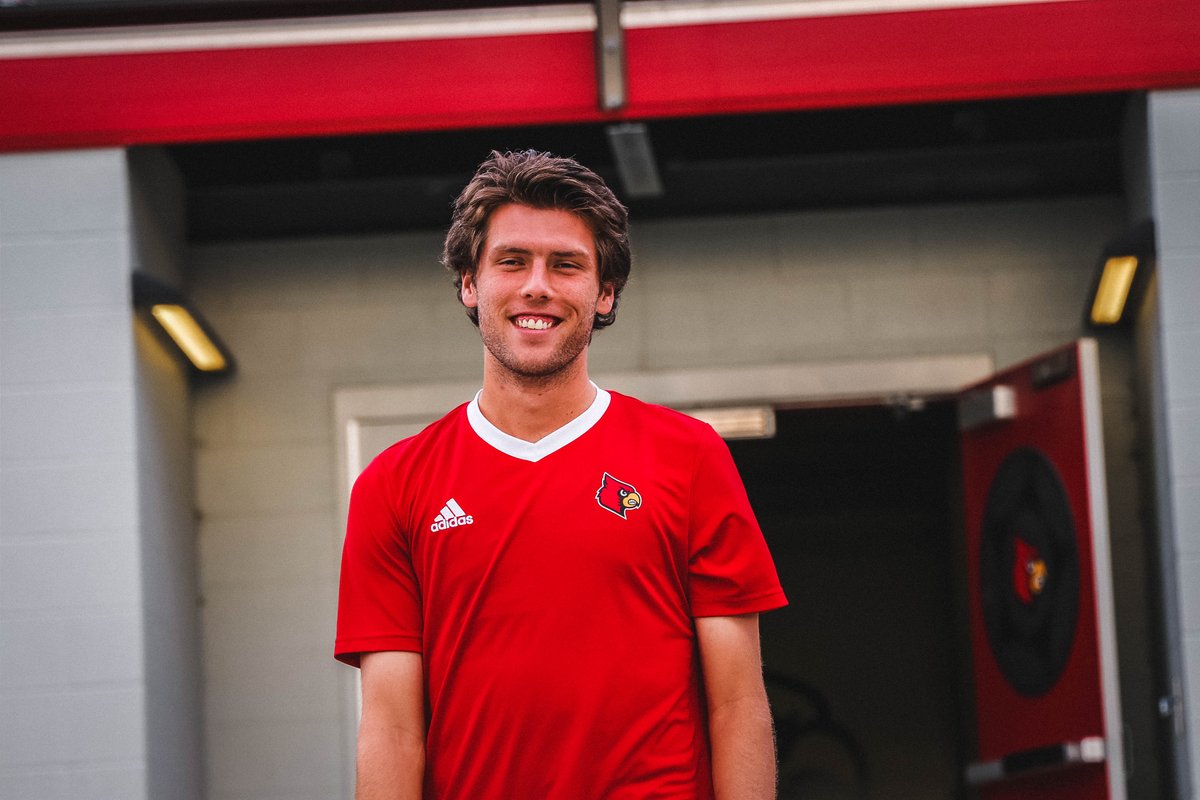 LouisvilleMSOC's tweet photo. 😃👍

#GoCards https://t.co/ZJNLn310tl
